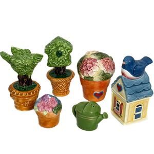 Lot 4 Garden Ceramic Salt Pepper Shakers Bird House Topiary Susan Winget Flower